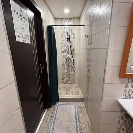 Airconditioned And Spacious منزل للإقامة