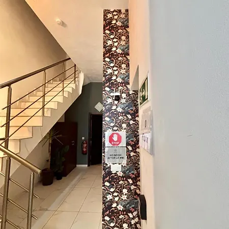 Rum i privatbostad Airconditioned And Spacious Sliema